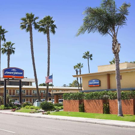 Howard Johnson By Wyndham San Diego Sea World Bagian luar foto